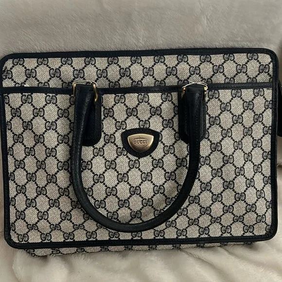 Gucci Authentic Vintage Tote 🔥 - Picture 3 of 17